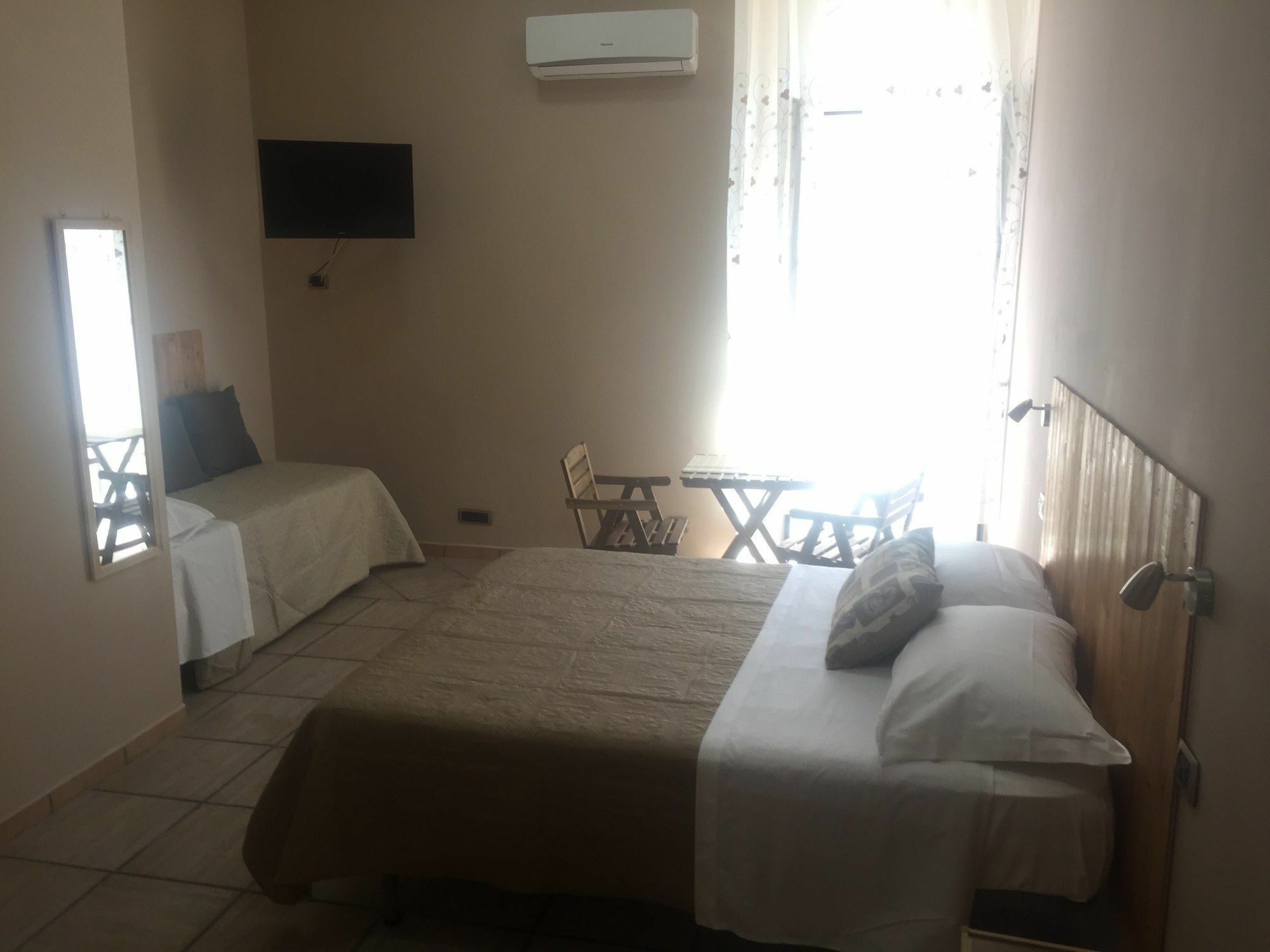 Naples To Live Bed & Breakfast Bagian luar foto